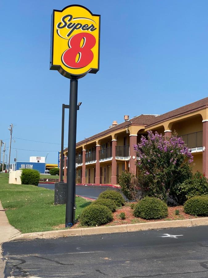 Super 8 By Wyndham Midwest City Ok Luaran gambar