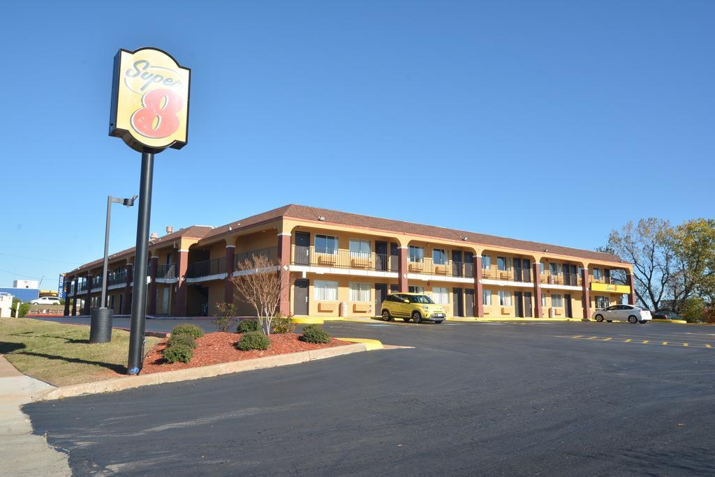 Super 8 By Wyndham Midwest City Ok Luaran gambar