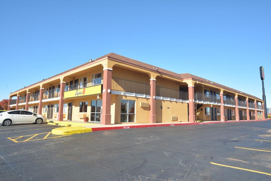Super 8 By Wyndham Midwest City Ok Luaran gambar